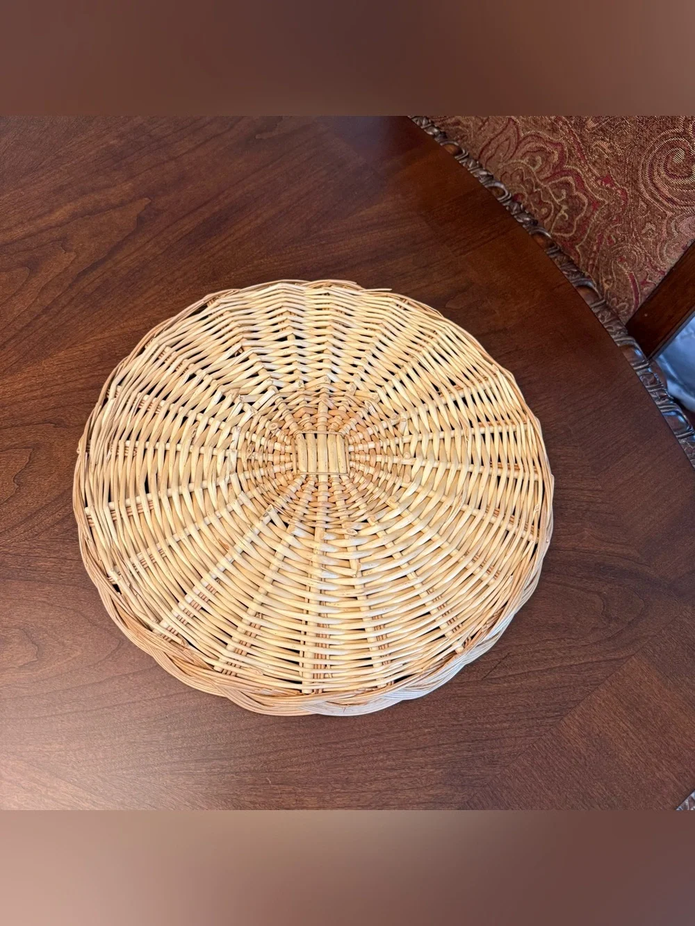 Vintage Woven Round Serving Basket Tray / Rattan Charger - Natural Tan